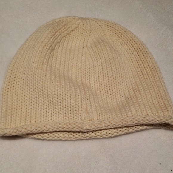 Boys GAP Ghost Beenie Hat - Picture 3 of 3
